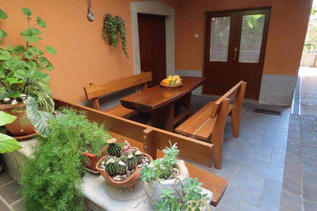 Affordable Apartment Rental in Karst