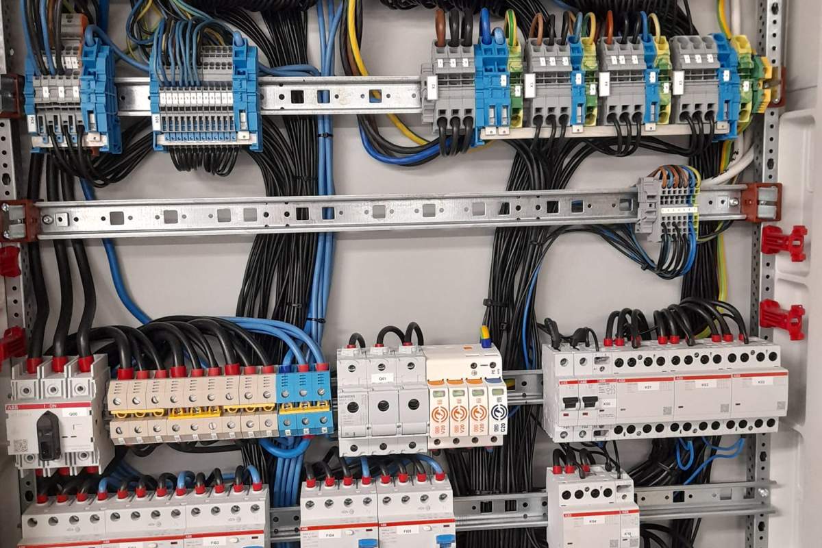 Professionelle Elektroinstallationen