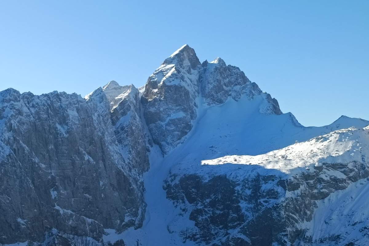 







TRA-MONTANA, planinsko vodništvo, Roman Tratar s.p.

