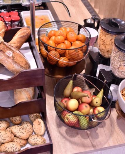 continental breakfast