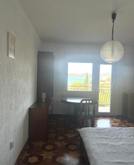 Rent an affordable apartment in Koper