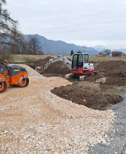 rent construction machinery