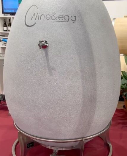 Concrete barrels for wine Europe