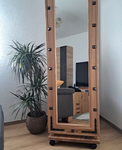 Custom interior furniture assembly Slovenia