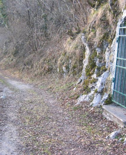 Eintritt in die Planina Höhle