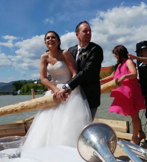 Hochzeit auf dem Floß