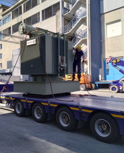 industrial machinery transport