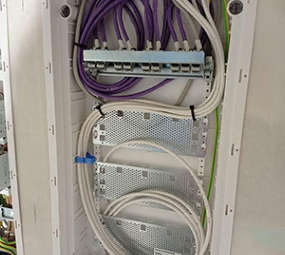 Herstellung von Hochspannungsanlagen und Kabeltrassen in Deutschland – Alphaom