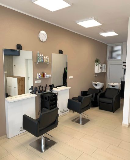 Haarverlängerung und -verdichtung in Maribor