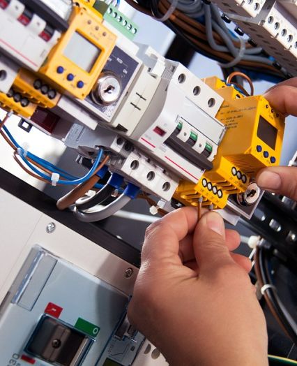 Installation von Elektroinstallationen