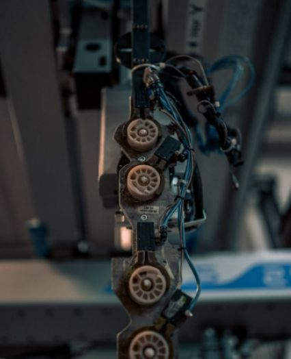 Qualitative metallisierte Komponenten Slowenien für Automobil- und Elektroindustrie