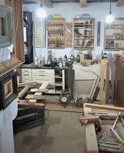 Jožefinski Atelier, Experte für hochwertige Bauelemente-Restaurierung