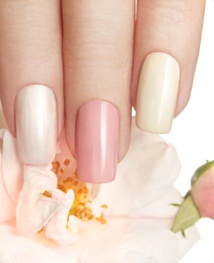 Minimalist manicure