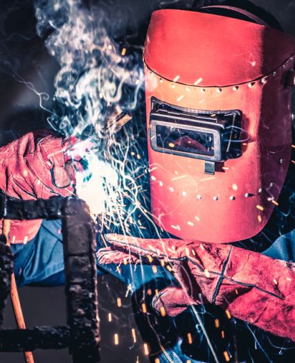 Metal structures assembly