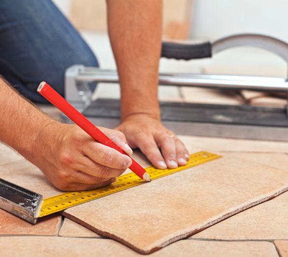 rivestimento di pavimenti in ceramica