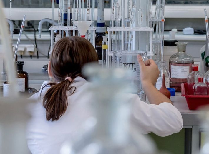 Production of ceramic components