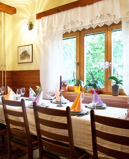 breakfast room