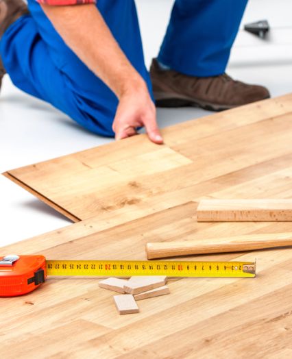 Laminat verlegen, PVC Bodenbelag, Vinyl Österreich