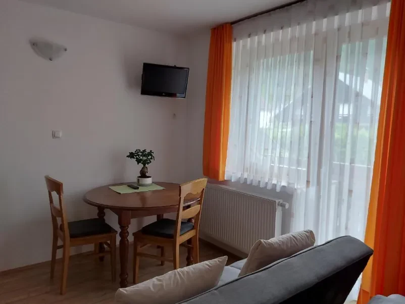 Rooms and apartments for different group sizes