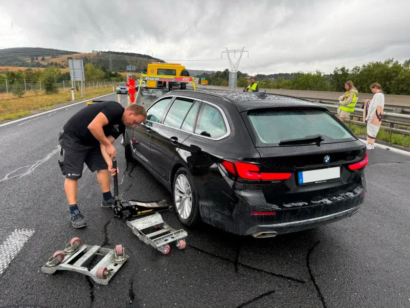 Roadside assistance in the Vipava Valley