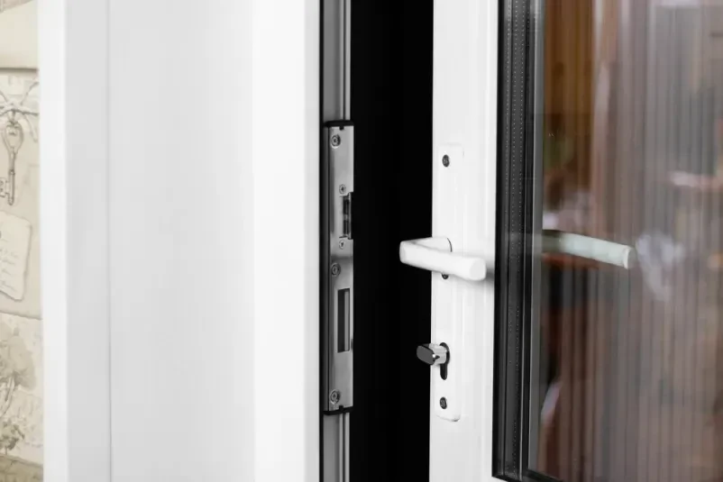 PVC-Fenster und PVC-Türen in Österreich und Slowenien