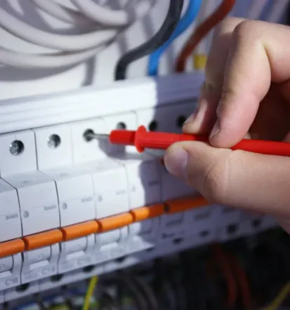 Elektroinstallationen für Industriemaschinen