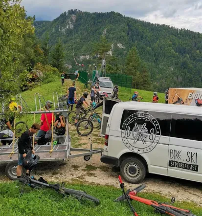 Via Ferratas, Mountainbiking, Übernachtung