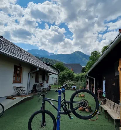 Via Ferratas, Mountainbiking, Übernachtung