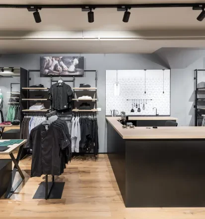 Conception et fabrication d'équipements pour commerces et bureaux KATA, Slovénie 4