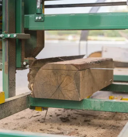 Maschinen für die Holzindustrie