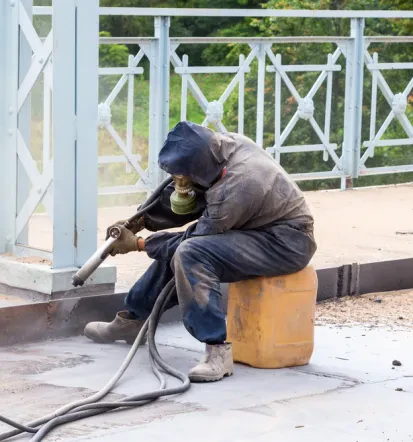 Montage von Metallkonstruktionen