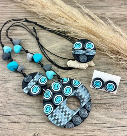Handgefertigter Schmuck