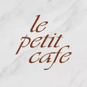Le Petit Cafe