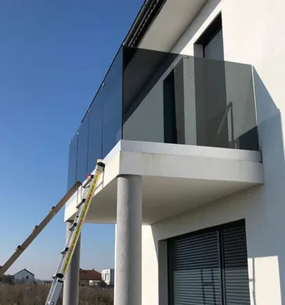 Herstellung und Montage von INOX-Geländern