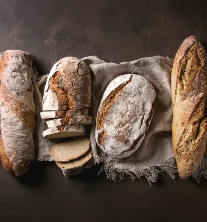 Hausgemachtes Brot aus dem Steinofen