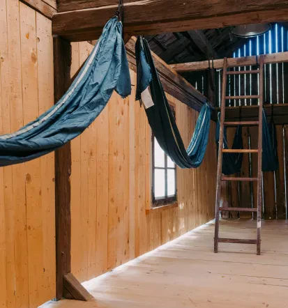 Overnight stays in nets